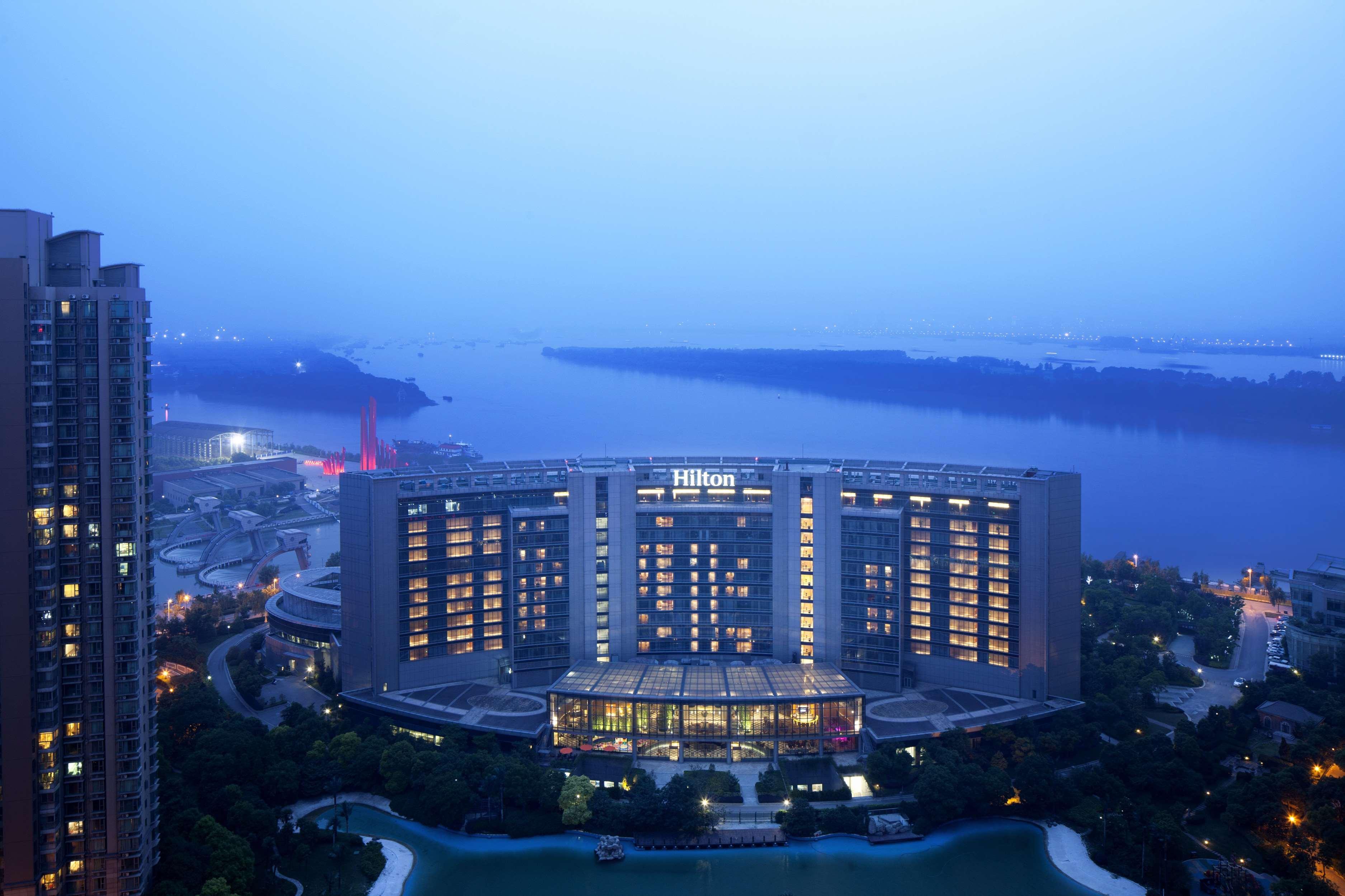 Hilton Nanjing Riverside Екстер'єр фото